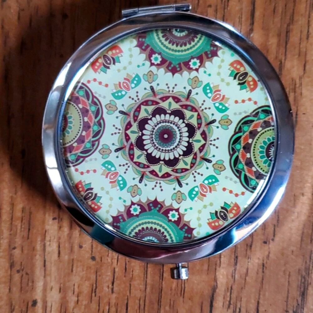 Mirror compact boho tribal design green mandala